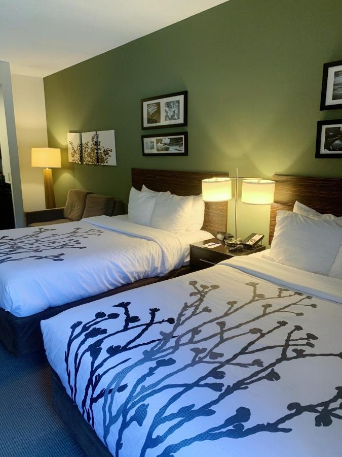 Sleep Inn & Suites Queensbury - Lake George Екстериор снимка