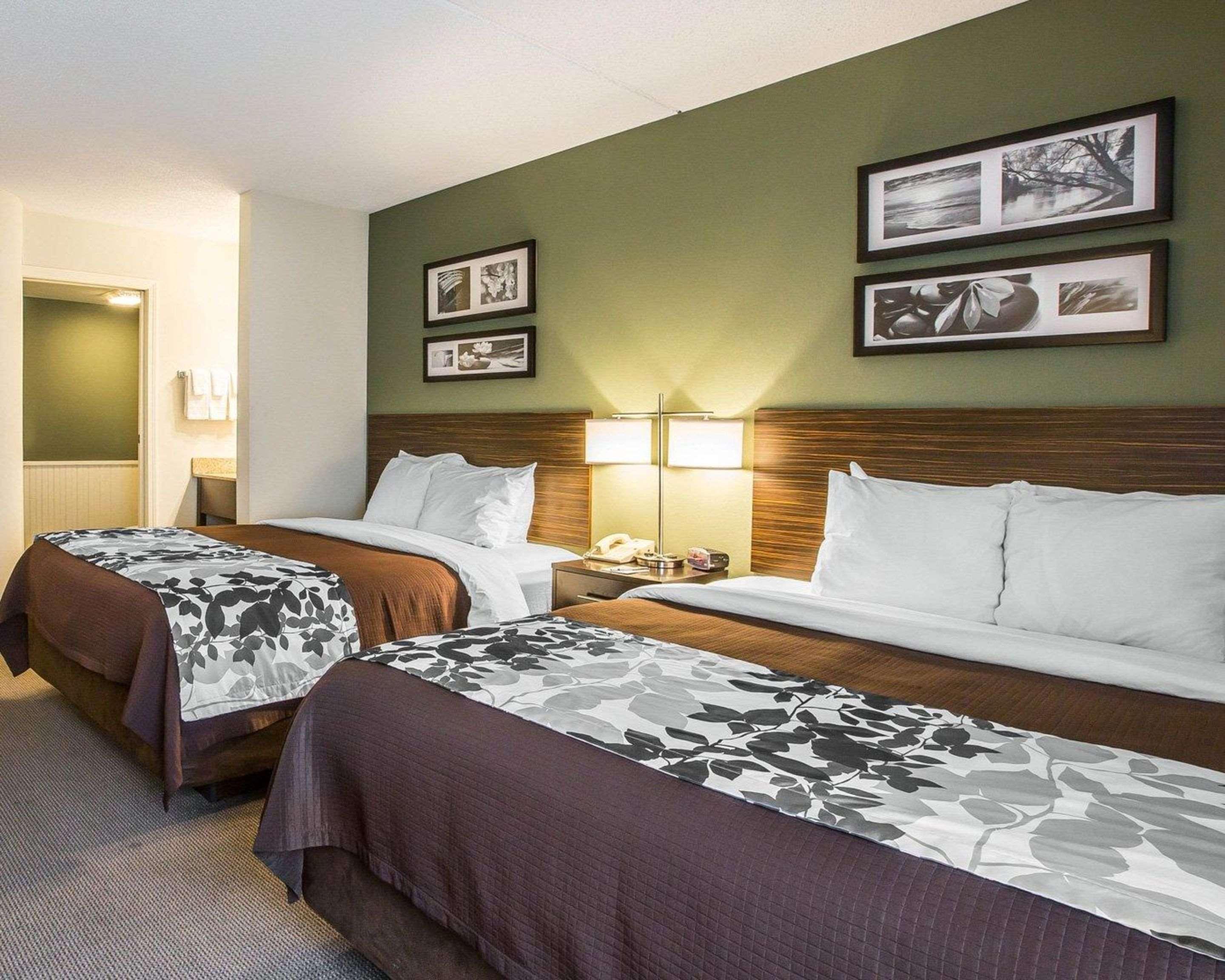 Sleep Inn & Suites Queensbury - Lake George Екстериор снимка