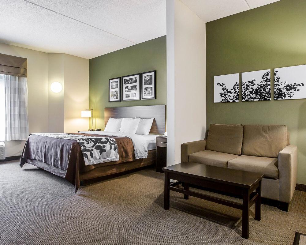 Sleep Inn & Suites Queensbury - Lake George Екстериор снимка