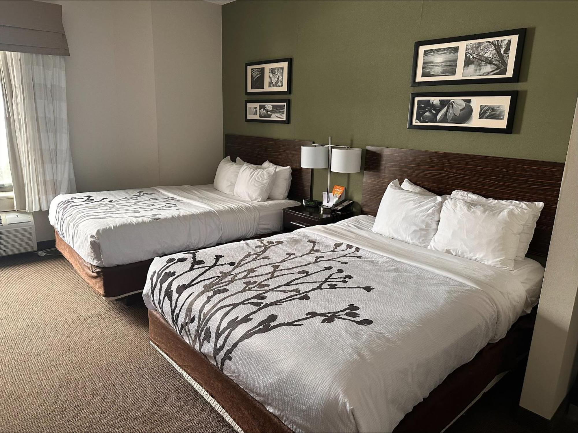 Sleep Inn & Suites Queensbury - Lake George Екстериор снимка