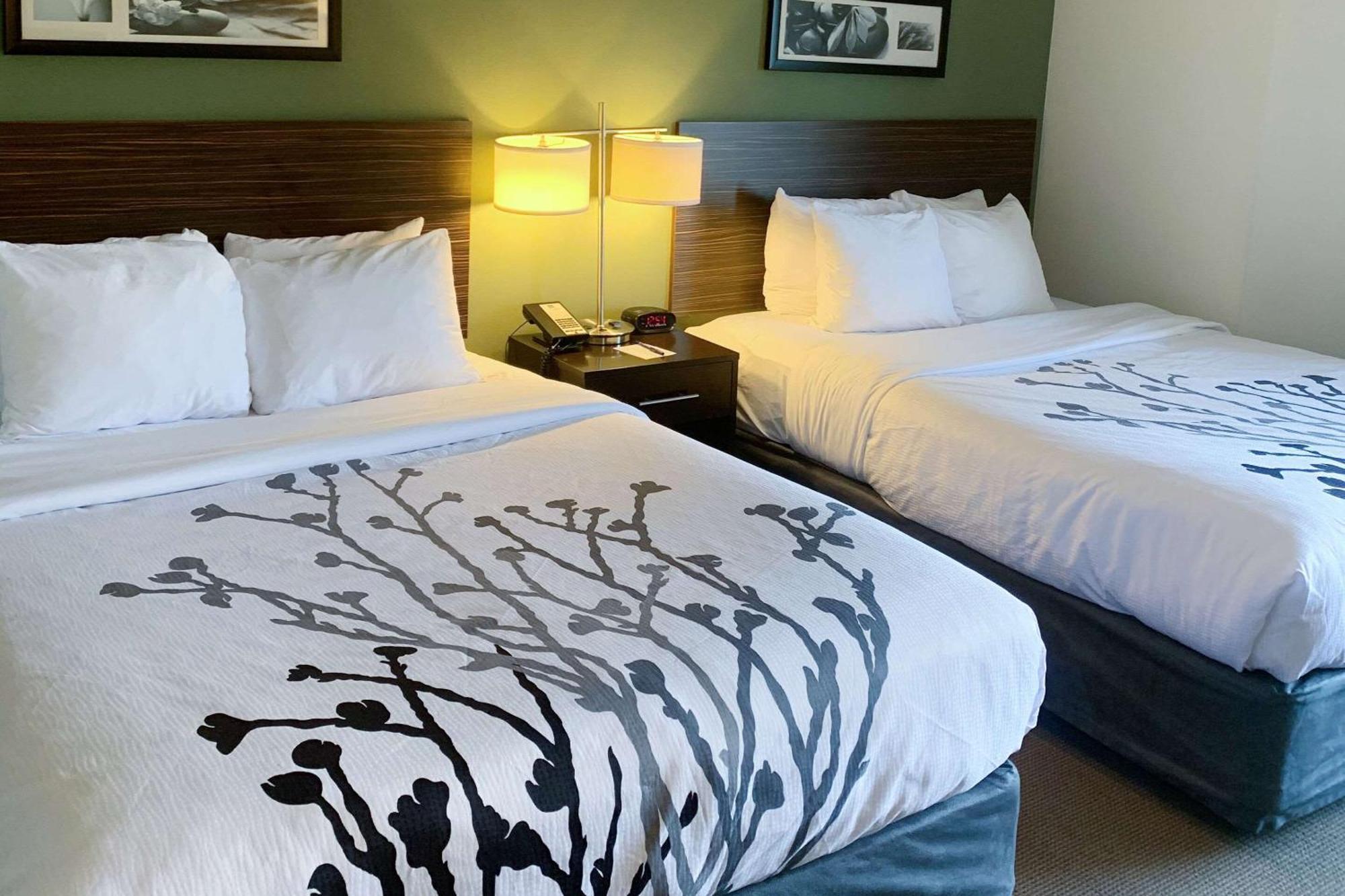 Sleep Inn & Suites Queensbury - Lake George Екстериор снимка