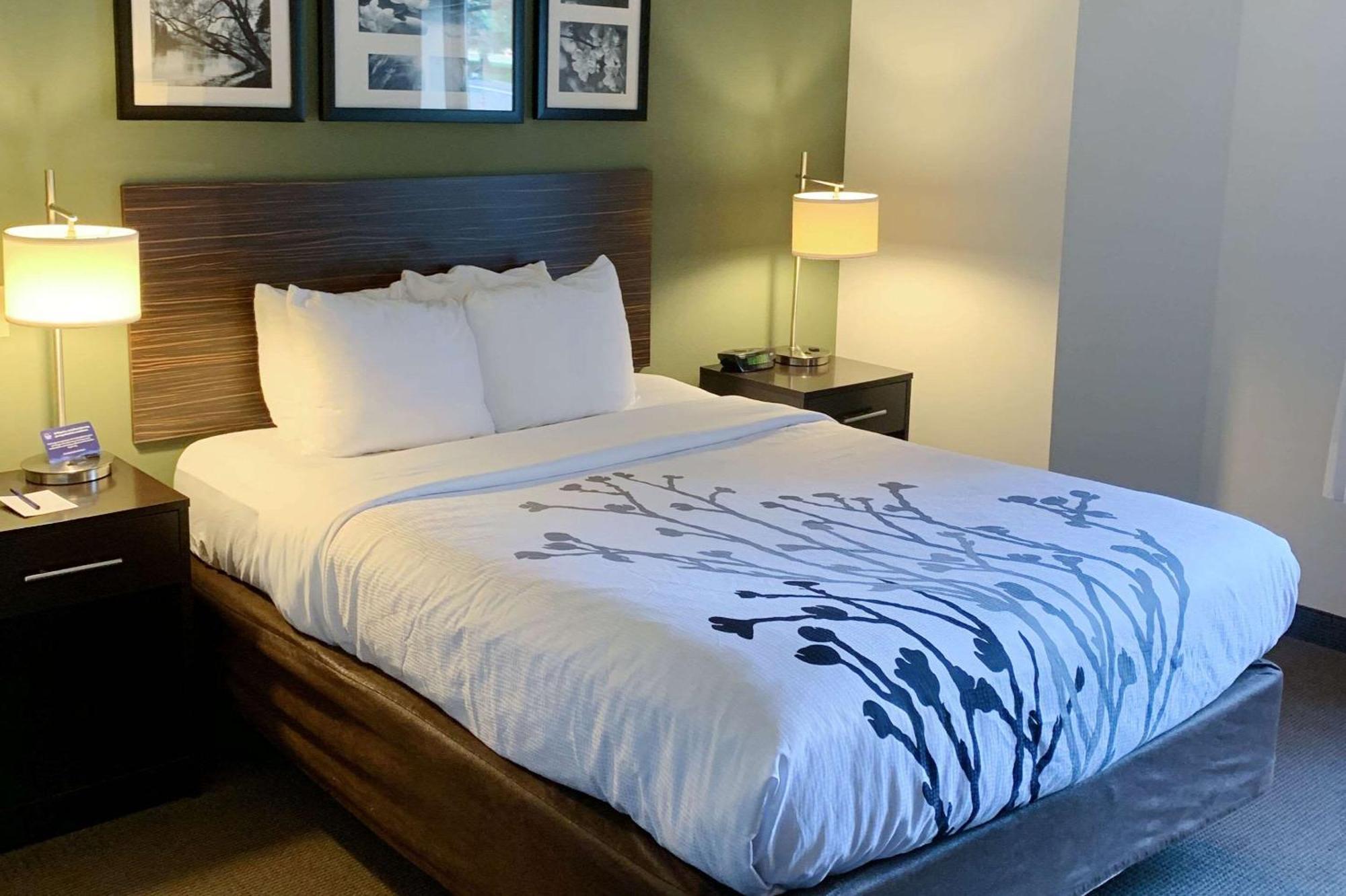 Sleep Inn & Suites Queensbury - Lake George Екстериор снимка