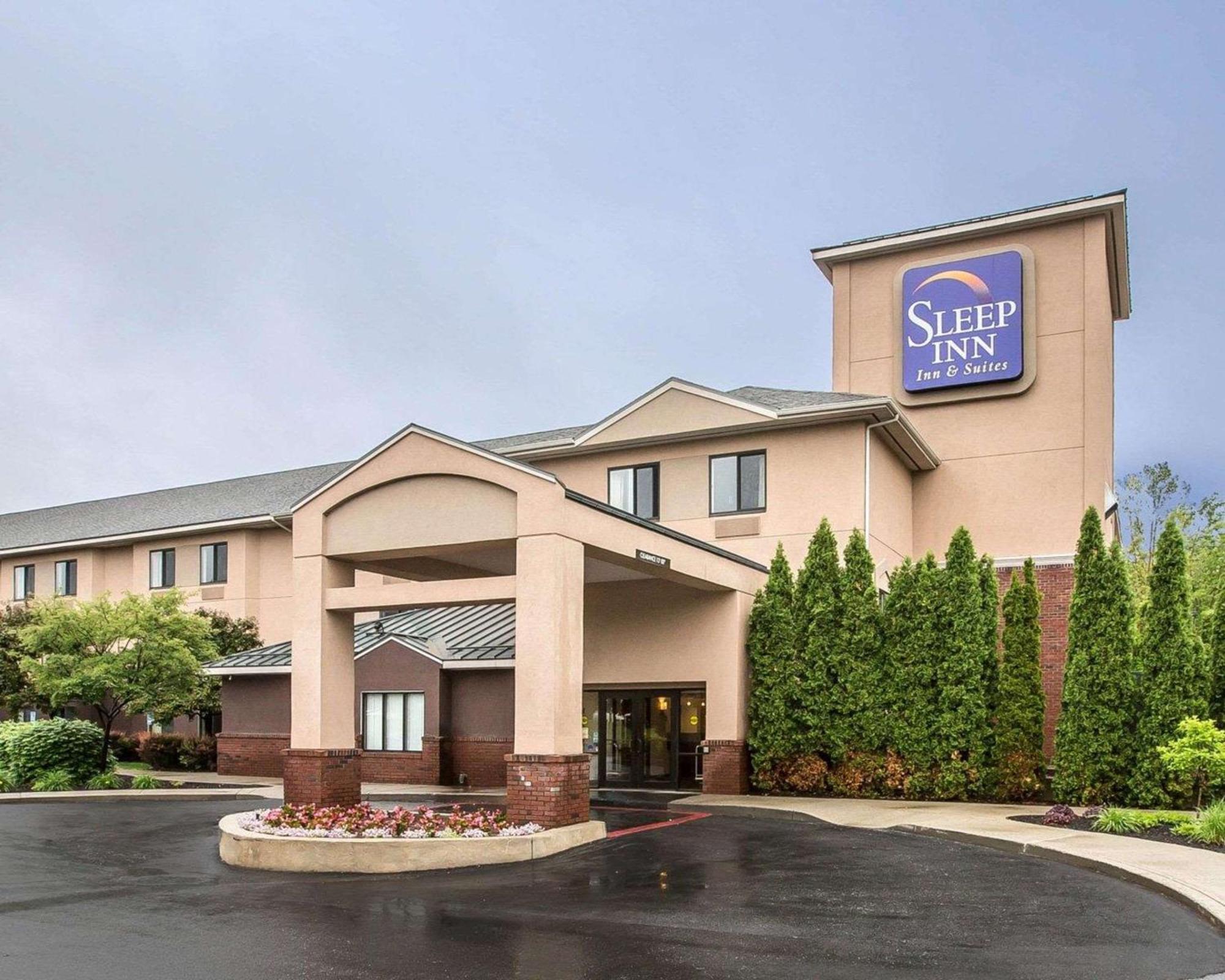 Sleep Inn & Suites Queensbury - Lake George Екстериор снимка