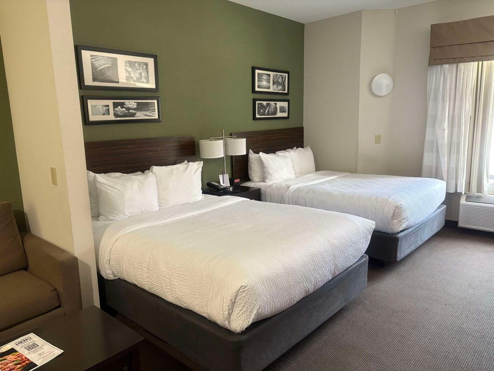 Sleep Inn & Suites Queensbury - Lake George Екстериор снимка